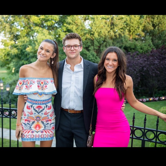 Meet your Posher, Michelle - Picture 2 of 4